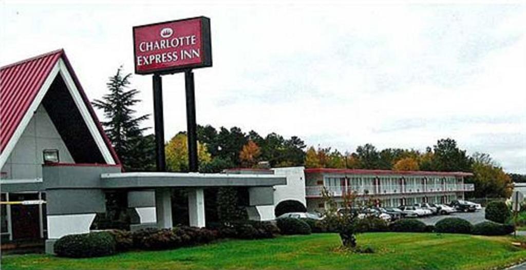 Charlotte Express Inn ภายนอก รูปภาพ