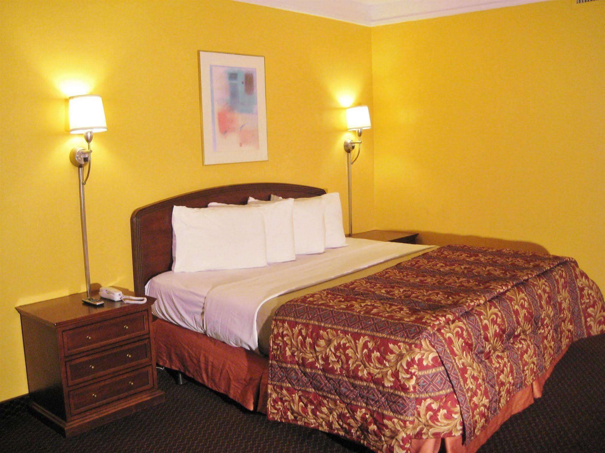 Charlotte Express Inn ภายนอก รูปภาพ
